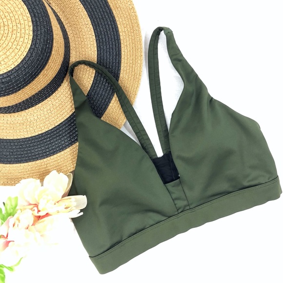 Victoria's Secret Other - NWOT VSX Double V Strappy Sports Bra (Olive)